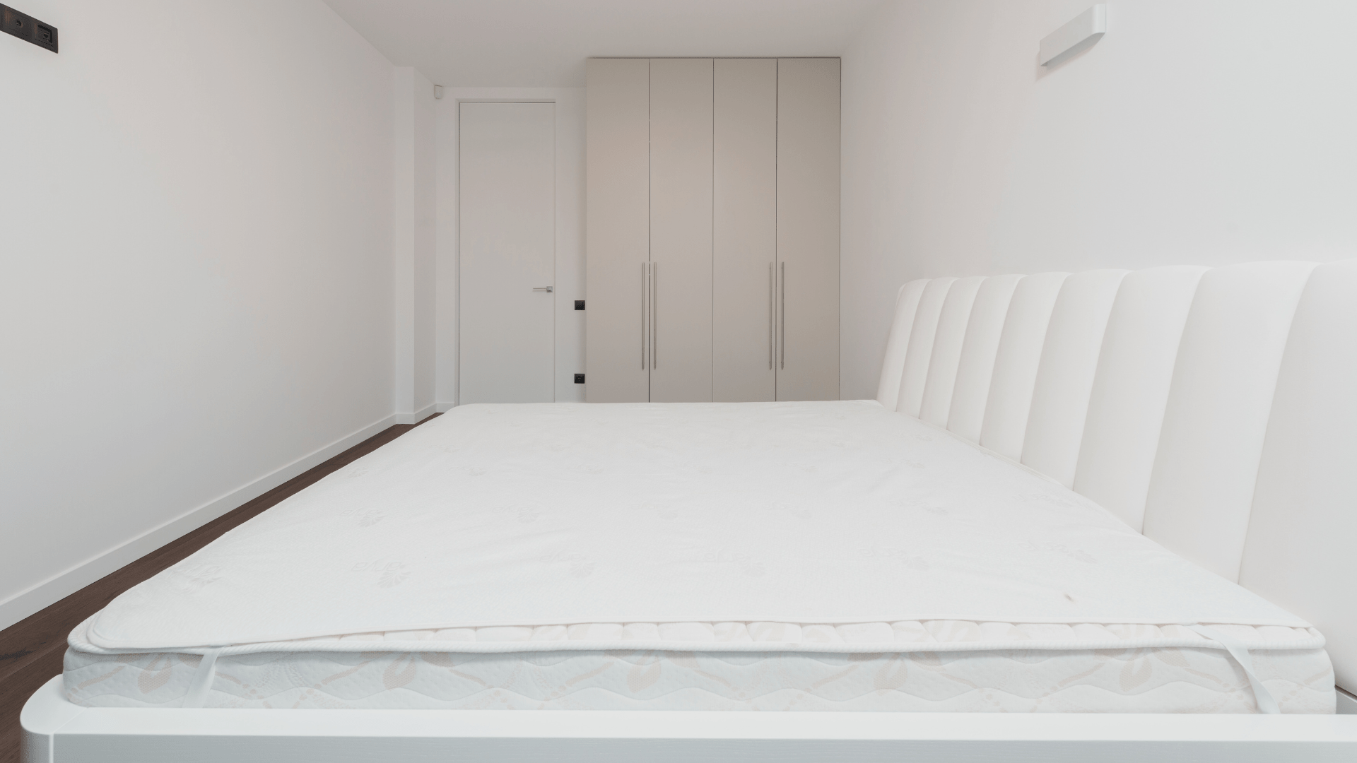 Sleep Safely: The Health Benefits of Organic Mattress Protectors - Delara