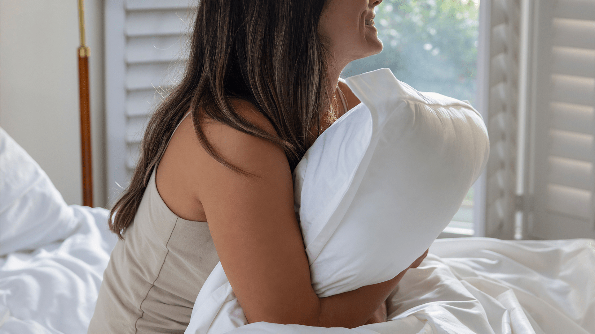 How to Choose the Right Pillows for Side and Back Sleepers - Delara