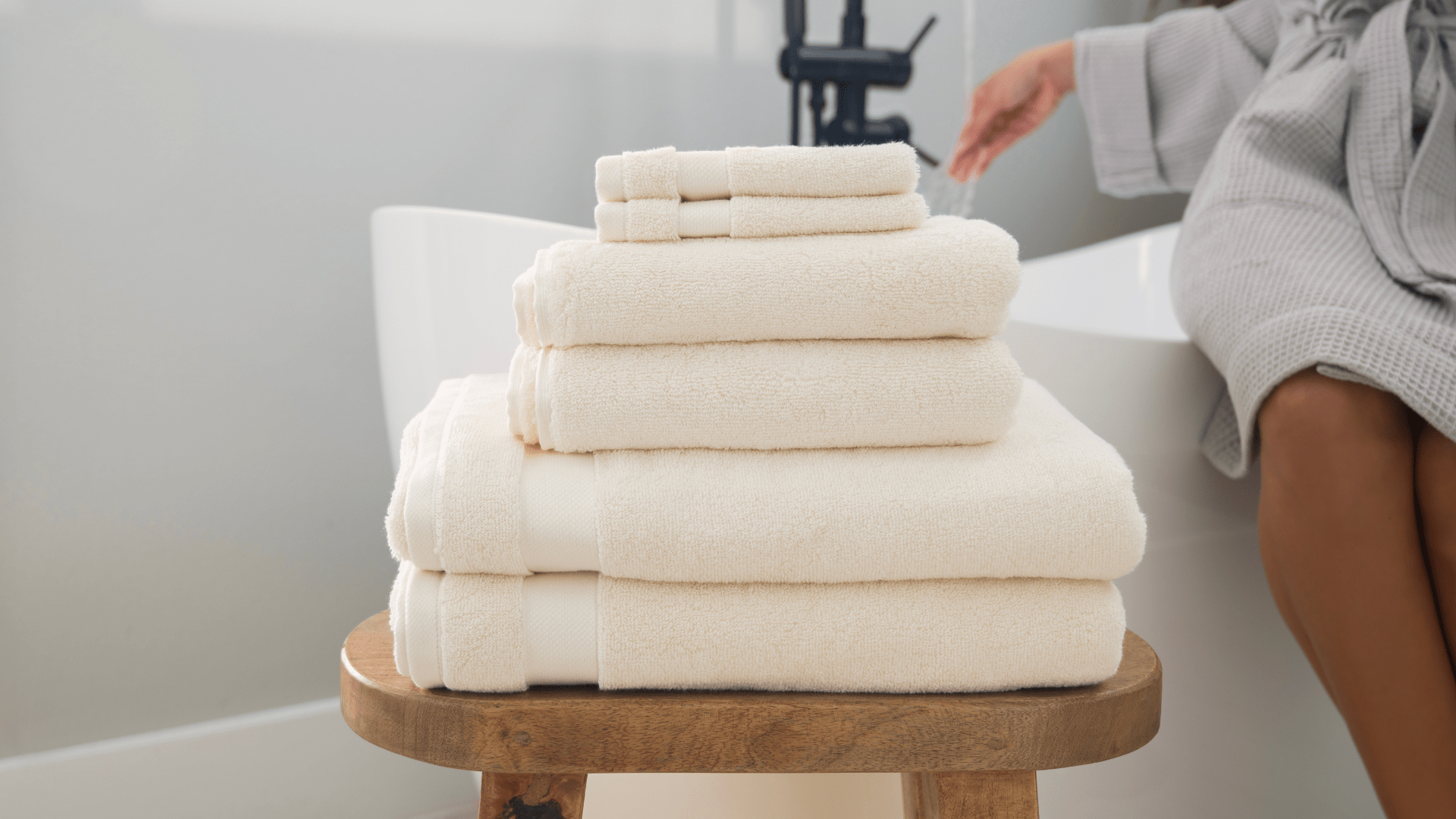 Towels: Materials Size, What to Look for? - Delara