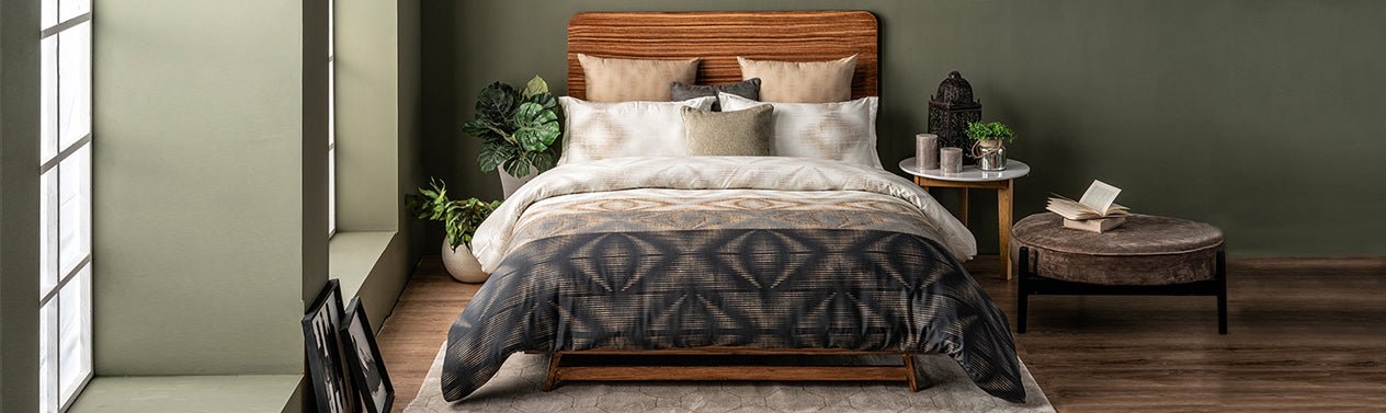 How to Style Your Bed Like a Designer - Delara