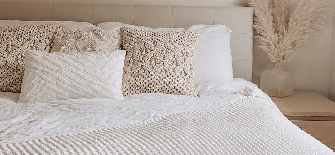 7 Easy Bedroom Organization Ideas to Try Today - Delara