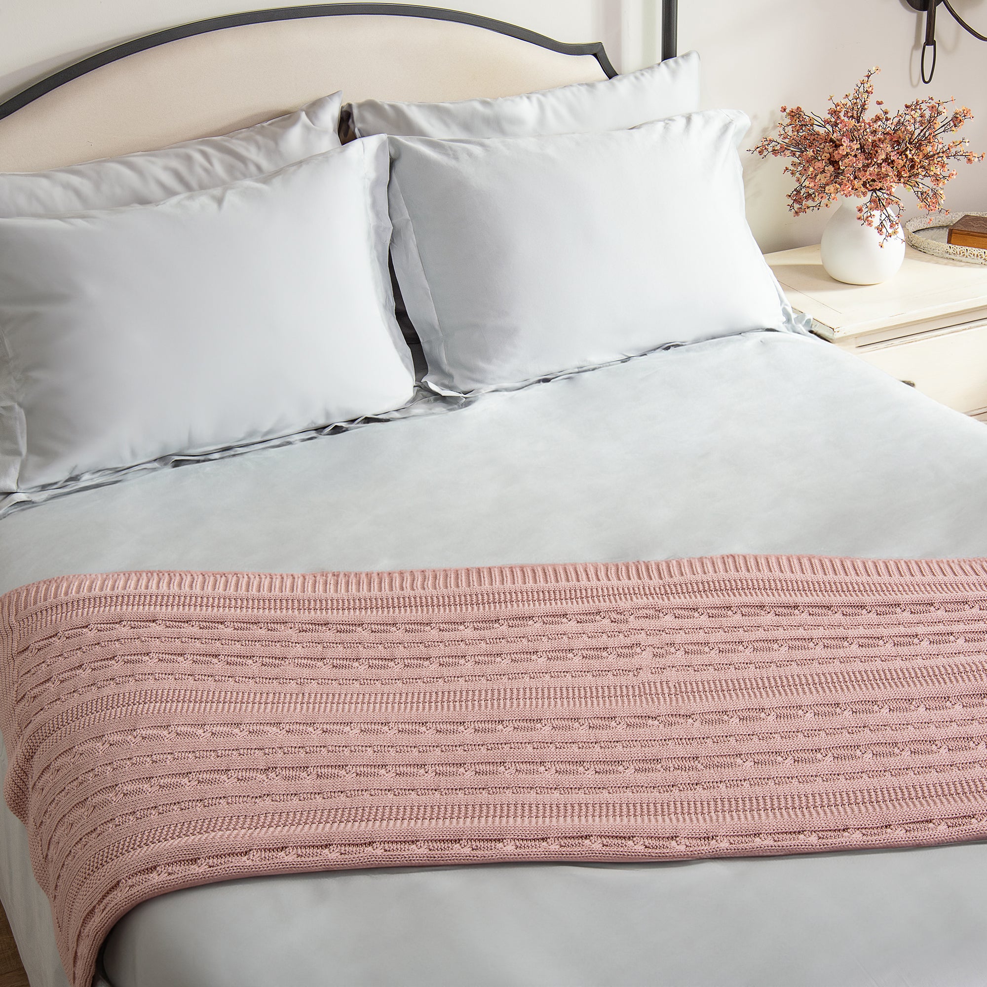 Organic Cotton Cable Knit Throw (Cameo Pink)