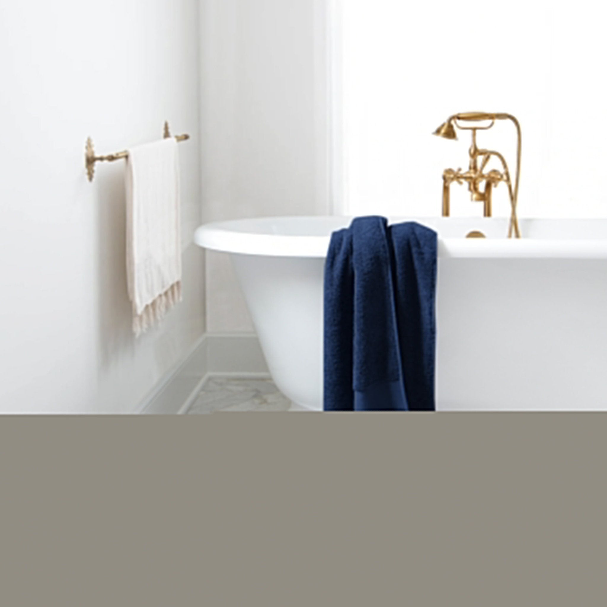 100% Organic Cotton Quick Dry Bath Towel - Delara