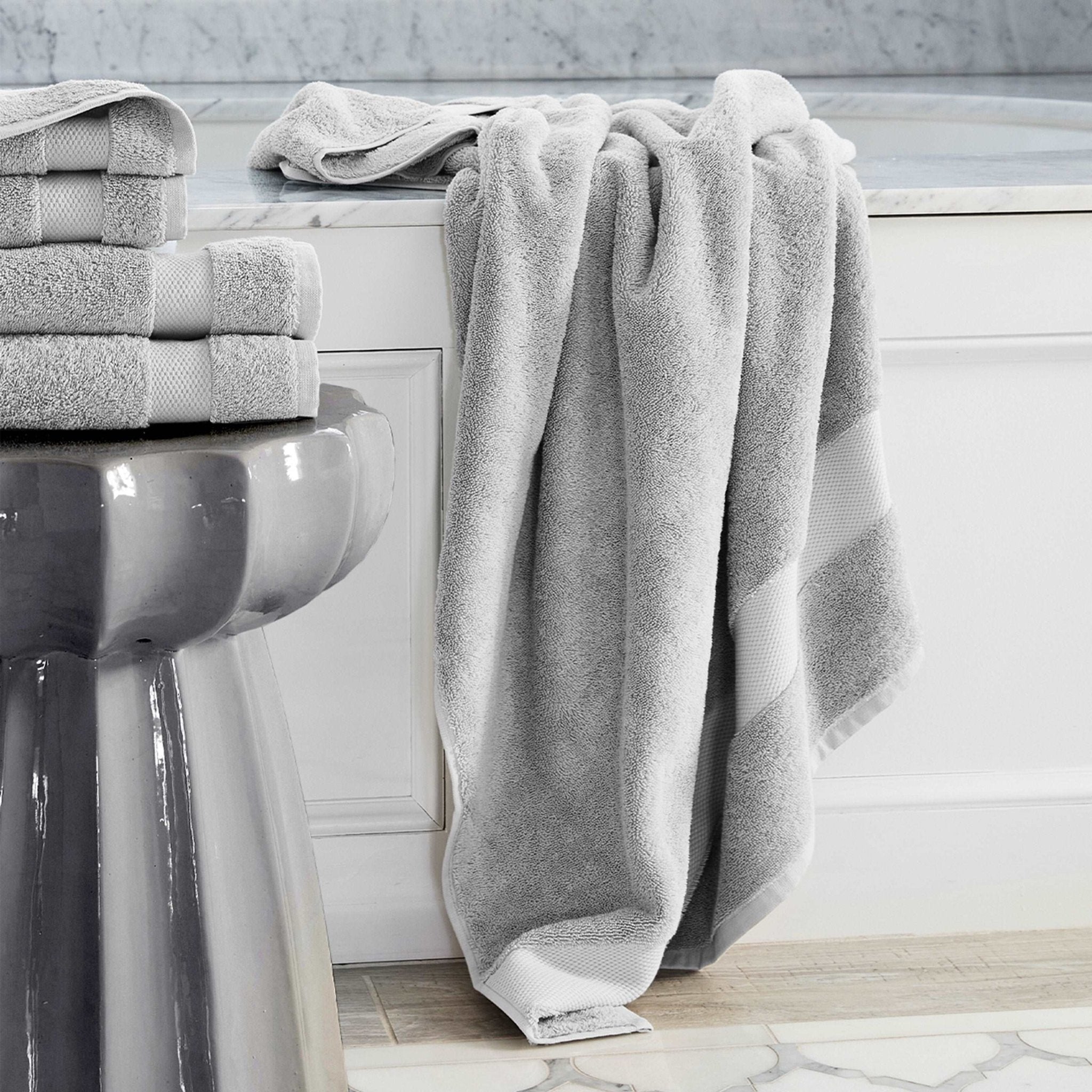 100% Organic Cotton Quick Dry Bath Towel (Light Grey) - DelaraHome